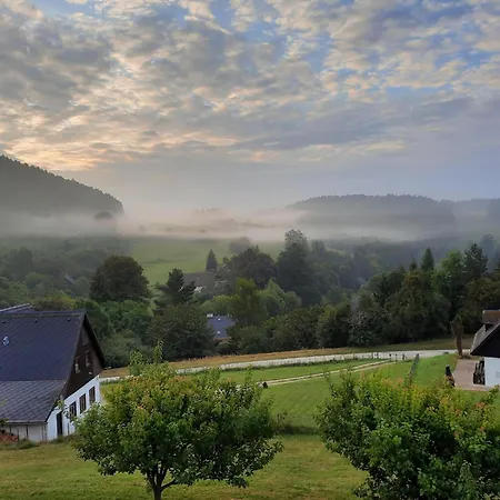 Villa Villa With Swimming Pool In The Hilly Landscape Pecka